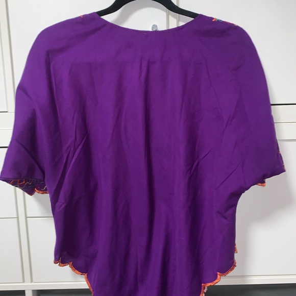 Mexican Peasant Top Embroidered Small - Picture 4 of 4